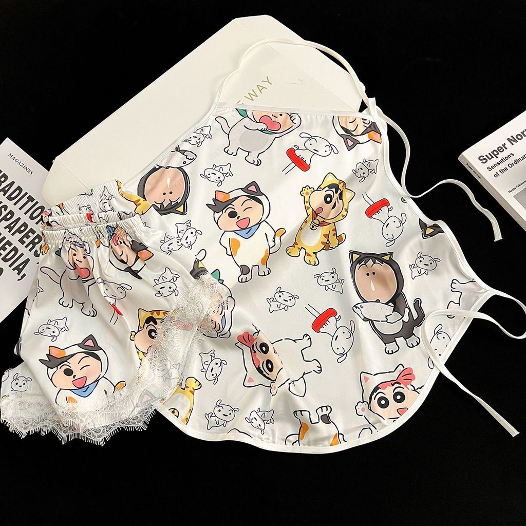 ชุดนอน Crayon Shin-Chan ชุดนอนหน้าท้องชุดผ้าไหมน้ําแข็งกางเกงขาสั้นลูกไม้ฤดูร้อนเซ็กซี่ Halter Sweet