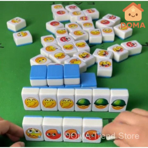 คลังสินค้าพร้อม Sanrio Mountains และ Seas Classics Mahjong Expression เกมกระดานกระดานหมากรุกปฏิสัมพั