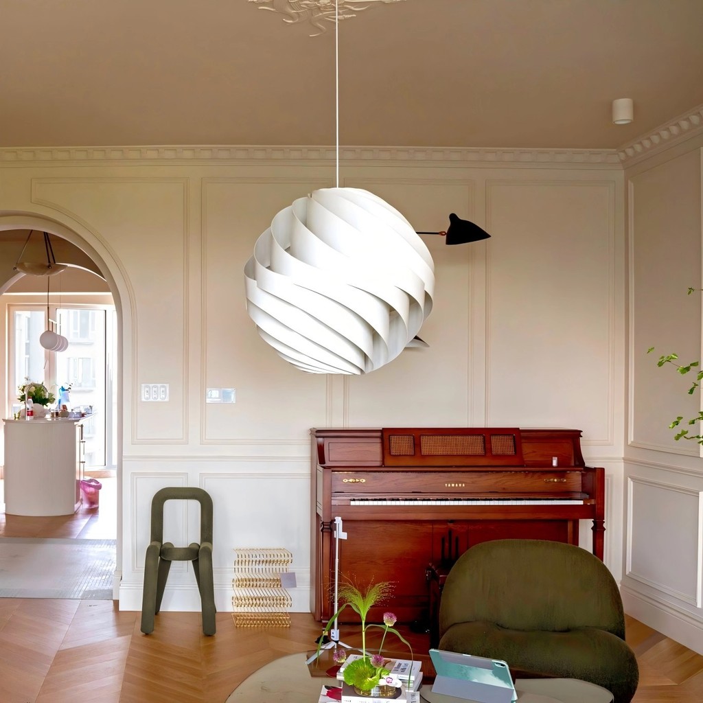 Northern Europe Turbo Whirlpool Restaurant Chandelier Designer Open Staircase Creative Light Bedroom