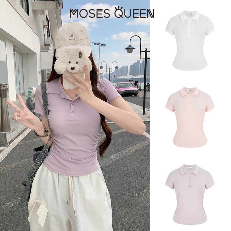 < MOSESQUEEN > เสื้อตัวเต็มตัวแบบพับเป็นเอกลักษณ์ ด้านหน้าแขนสั้น คอไลค์รา รูปทรงนุ่มนวลและเรียบเนียน #63568