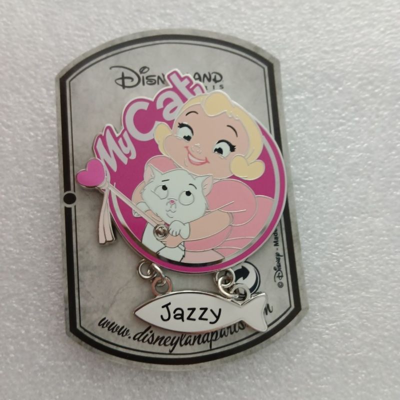 French Disney Badge MyCat Limited Edition < Miss and the Wanderer > Penny/m4.16