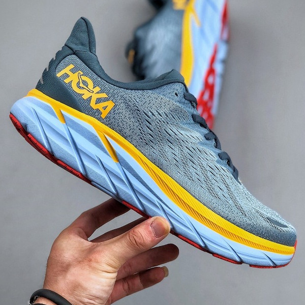 รองเท้าวิ่ง Hoka Clifton 8 และ Hoka Bondi 8 สำหรับทั้งผู้ชายและผู้หญิง