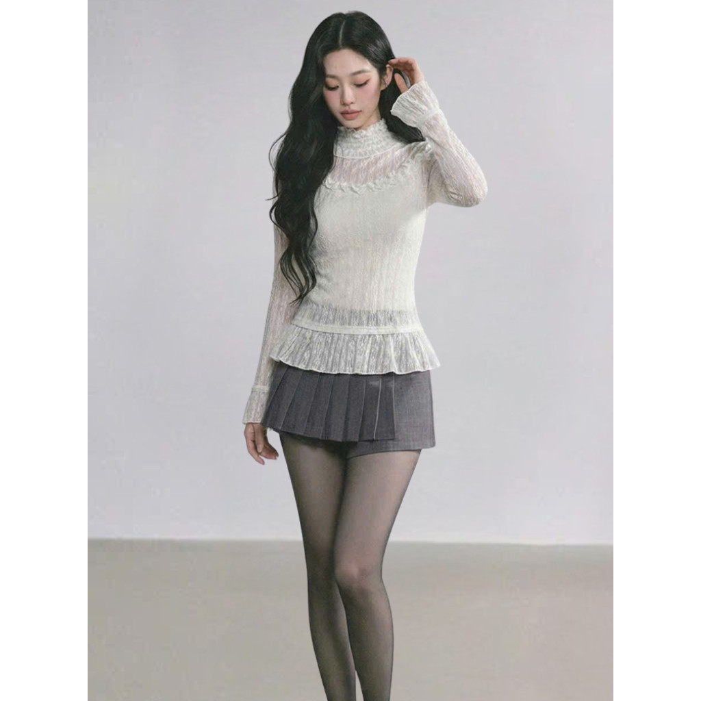 Nari Slim เสื้อยืดอย่างเป็นทางการแขนยาวคอปกน่ารัก Ruffle Hem สีขาว 3 ขนาด XS/S/M ลูกไม้ยืด ADC033
