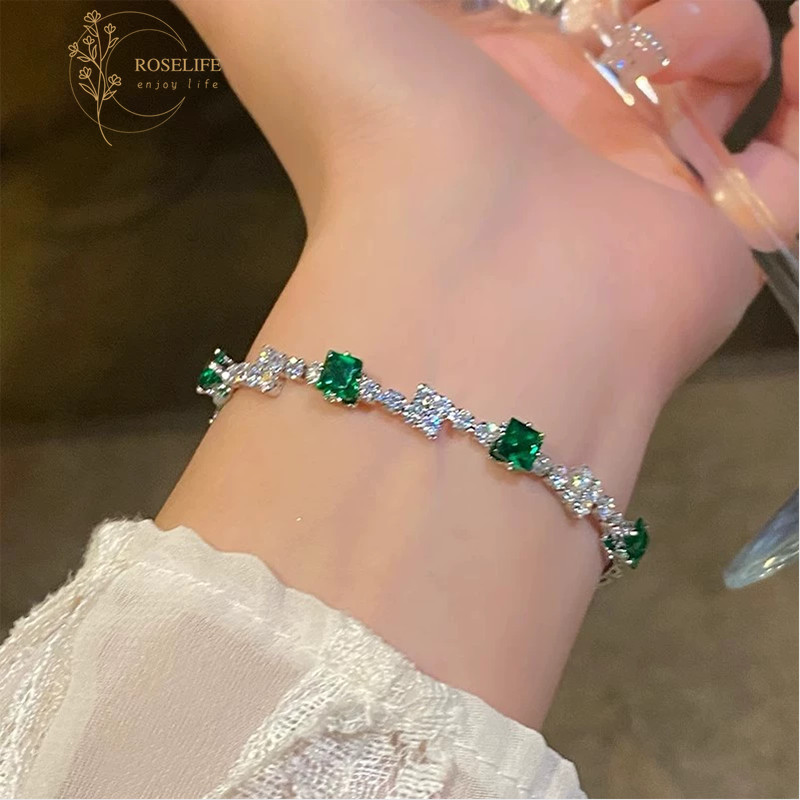 สร้อยข้อมือเงินแท้ S925 เพชรสีเขียวกว้างทันสมัยสำหรับผู้หญิง