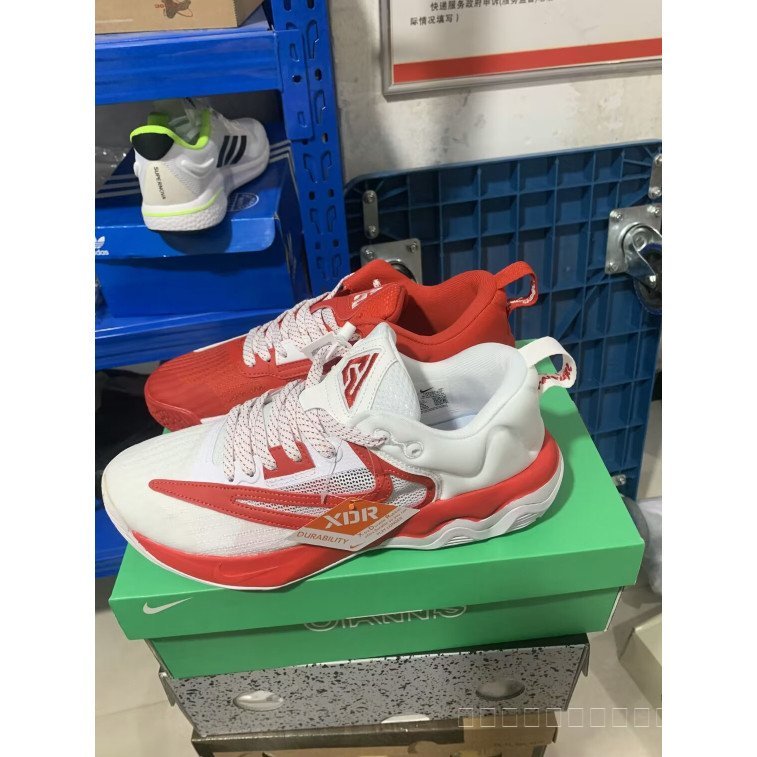 รองเท้าบาสเก็ตบอล Nik Giannis Immortality 3 ใหม่ สำหรับกีฬา