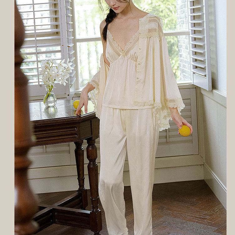 ชุดนอนผ้าไหม 3 ชิ้น สไตล์เจ้าหญิง - Xinxin