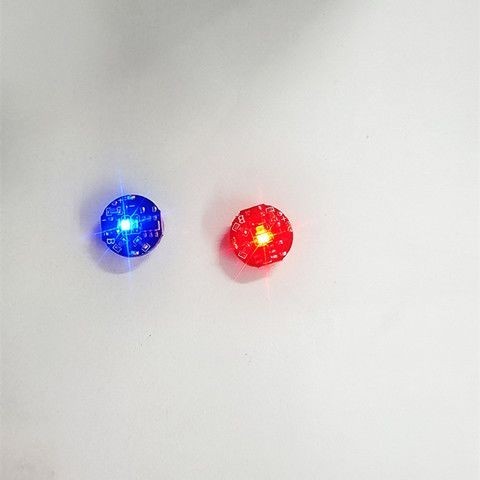 MG Gundam Magnetic Control ไฟ led Ultraman Chest Light Car Model Police Light Blue to Red กระพริบไร้สายสามารถ