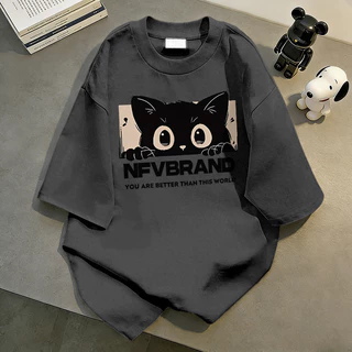【จัดส่งจากกรุงเทพฯ】LABZAA เสื้อยืดแขนสั้นคอกลม วินเทจฟอกน้ำ Oversized ลายพิมพ์แมวน่ารัก ระบายอากาศ ผ้าฝ้าย 100% YG438
