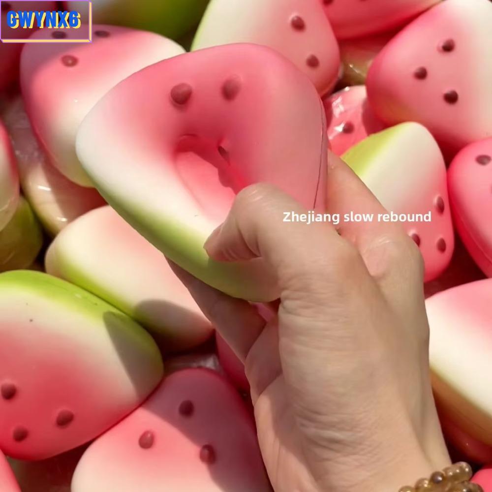 GWYNX6 ของเล่นสกุชชี่ป้องกันความเครียด​​, ​​รูปผลไม้ตลก​​ ปล่อยอารมณ์บีบของเล่น, ​​ปลอดสารพิษ & ปลอดภัย​​ ดีไซน์หยิกและบีบนุ่มและทนทาน​​ ของเล่นอยู่ไม่สุขที่เพิ่มขึ้นช้า​​
