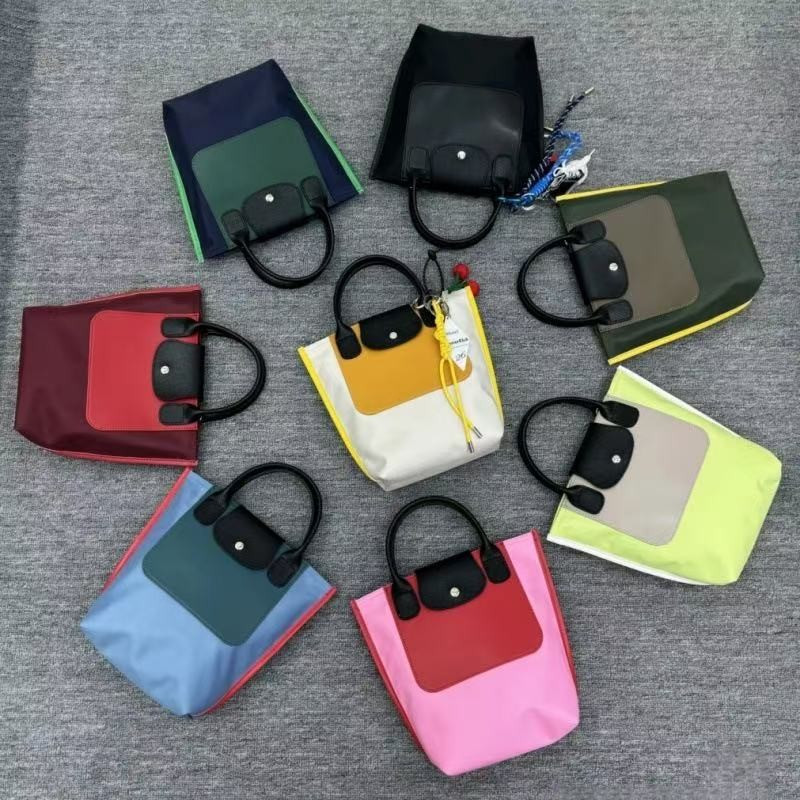 Energy 3.0 กระเป๋าสะพายข้างไนลอนมือถือ