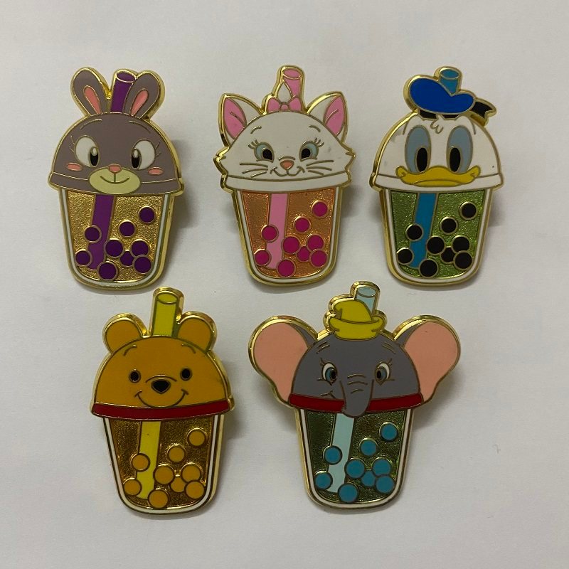 Disney Badge Disney pin Disney pin Disney Medal Milk Tea Cup Donald Duck Winnie the Pooh Mary Cat Du