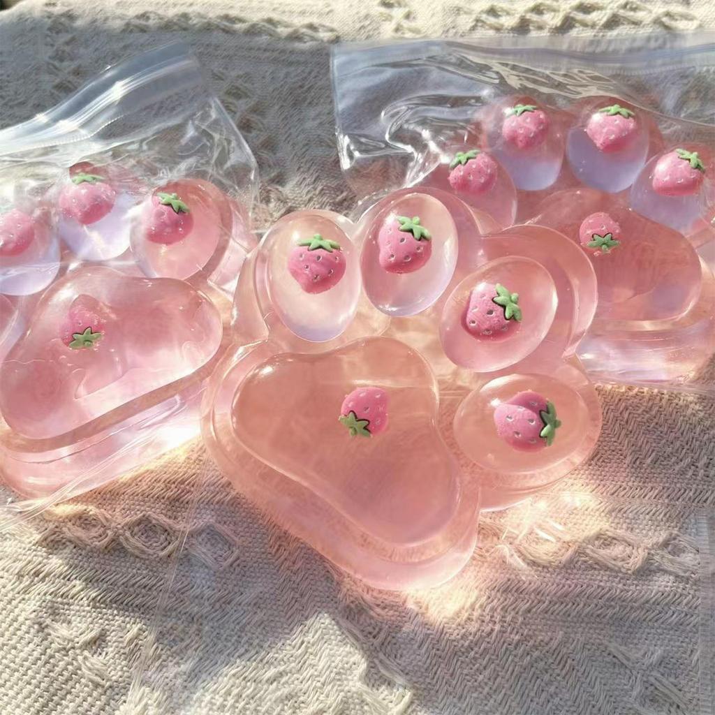 สตรอเบอร์รี่แมว Paw ความเครียดบีบของเล่นน่ารักสีชมพูสตรอเบอร์รี่ Fufu Squishy Sensory ความเครียดบรรเ