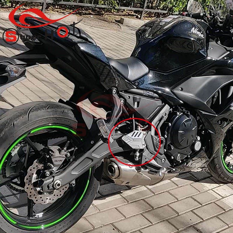 ใช้คาวาซากิ NINJA400นินจา650 Z400 Z650 Z900RS ฝาครอบตกแต่งปีกข้างที่ปรับแต่งแล้วสำหรับที่พักเท้า