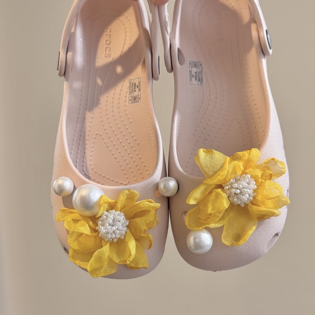 หัวเข็มขัดรองเท้า เหมาะสําหรับ crocs crocs รองเท้าดอกไม้เชอร์รี่นางฟ้าสีชมพู diy หัวเข็มขัดรองเท้าแบบถอดได้หลายรูปแบบที่มีอยู่