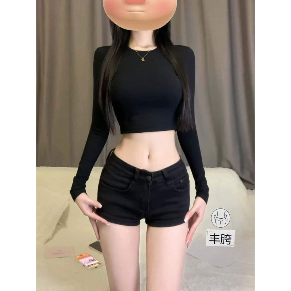 [wu Enemy Hot Girl] กางเกงบั้นท้ายเสริมเป้า มาพร้อมแผ่นเสริมสะโพก กางเกงขาสั้นผ้ายีนส์สีดํา เอวต่ํา 