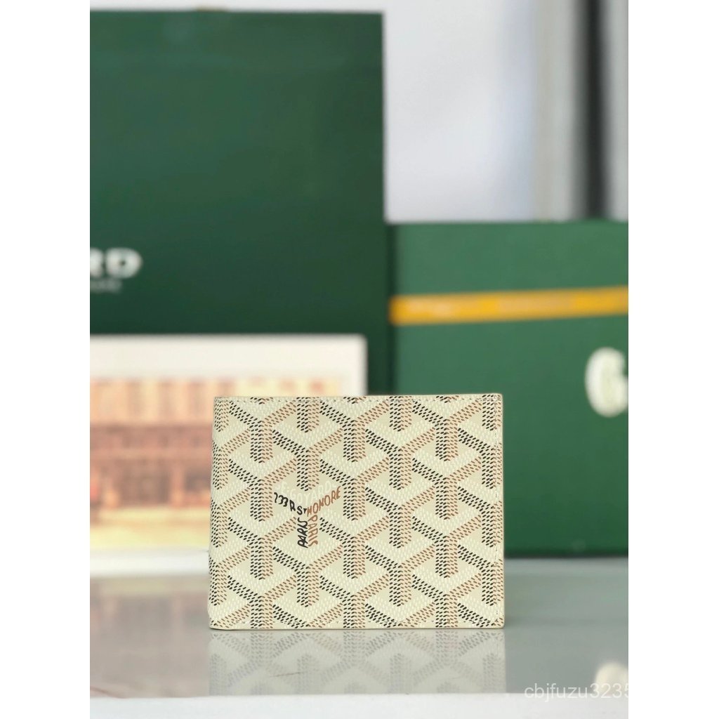 กระเป๋าสตางค์ Goyard แบบ.Grid มีช่องสำหรับการ์ด 8 ช่อง ออกแบบมาเพื่อความสะดวกในการใช้งานและความทนทาน