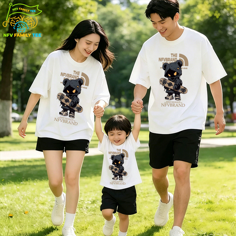 วัสดุใหม่💫COD NFV Family Tee ชุดครอบครัว 2026 ลายหมีดำคูล เสื้อยืดแขนสั้น เนื้อผ้าสบาย YG5583