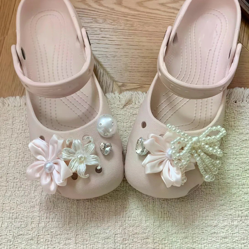 Original {Under Cherry Blossom Tree} Hole Shoes Flower Shoe Buckle Pearl Light Pink High-End diy ที่ถอดออกได้ Universal Style