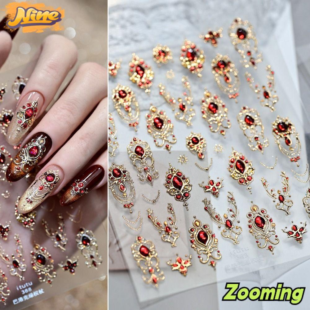 ZOOMING สติ๊กเกอร์ติดเล็บ 5D, การออกแบบหรูหราเงา Baroque Scepter เล็บ, อุปกรณ์ DIY สีทับทิมมรกตสีแดงสีเขียวอัญมณีทอง Scepter เลียนแบบอัญมณีเล็บ Xmas