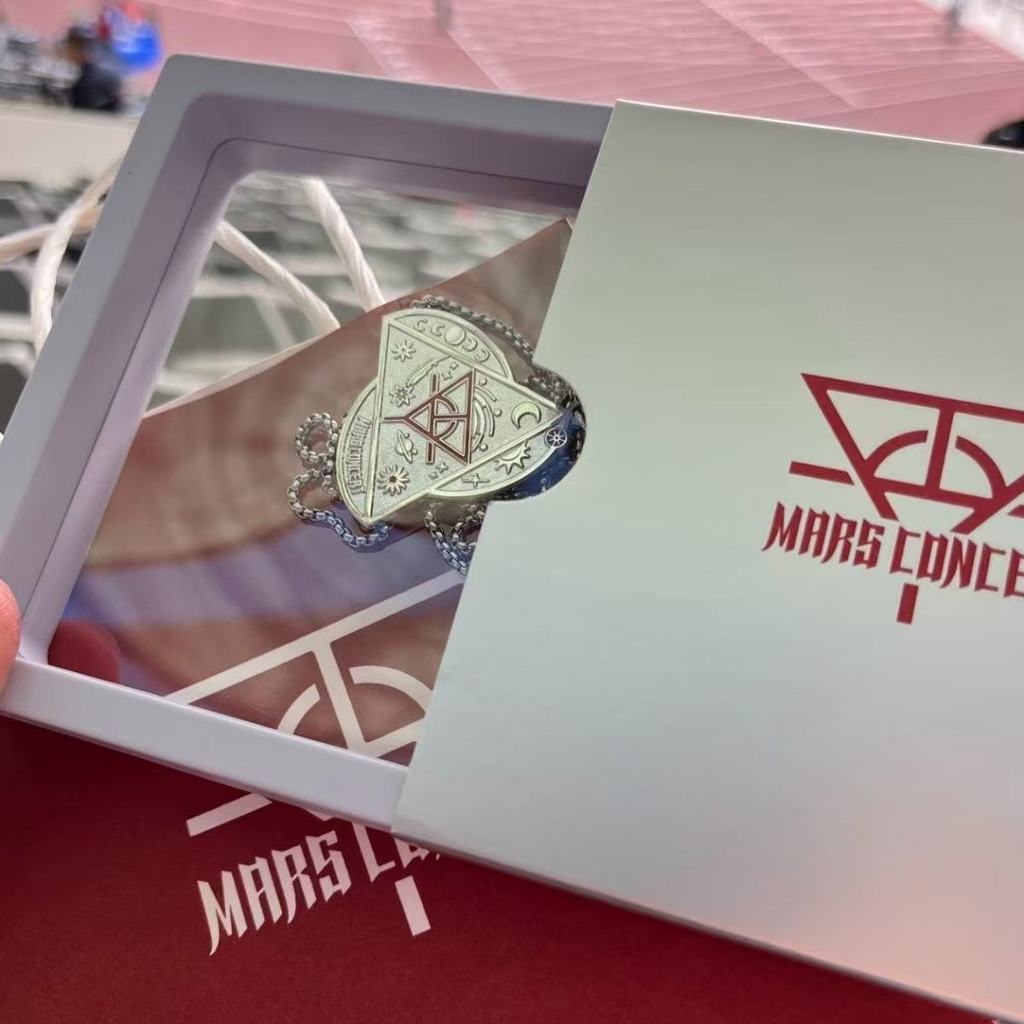 Hua Chenyu Floral Mars Concert Memento: เสริมคอลเล็กชันสร้อยคอมะนาวจากคอนเสิร์ต Shenzhen หมายเลข 2.6