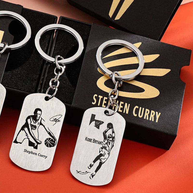 สินค้าแฟนคลับ NBA: พวงกุญแจและเครื่องประดับ รวมถึงของขวัญจากโคเบะ