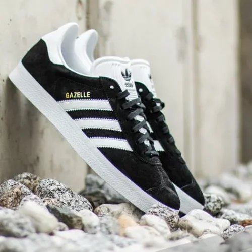 Clover GAZELLE Black ผู้ชายผู้หญิงกีฬารองเท้าผ้าใบลําลอง BB5476