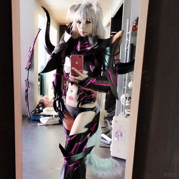 (ผลิตภัณฑ์กึ่งสำเร็จรูป)1: 1 cosplay ระดับความพิโรธของอลันตา FGO สวมใส่หมวกเกราะทั้งตัว ชุดอุปกรณ์ปร