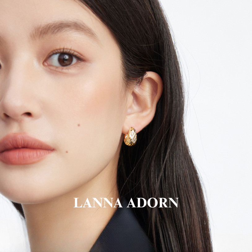 LA 💙COD พร้อมส่ง💙 ต่างหูห่วง สีทอง สีเงิน มินิมอล เกาหลี ไฮเอนด์ ก้านเงิน S925 ไม่แพ้ ไม่คัน ไม่ลอกดำ ต่างหูแฟชั่นผู้หญิง ใส่ได้ทุกวัน ใส่เที่ยว ถ่ายรูปสวย 1คู่ ของขวัญ แถมกล่องของขวัญ+ถุงของขวัญแบรนด์