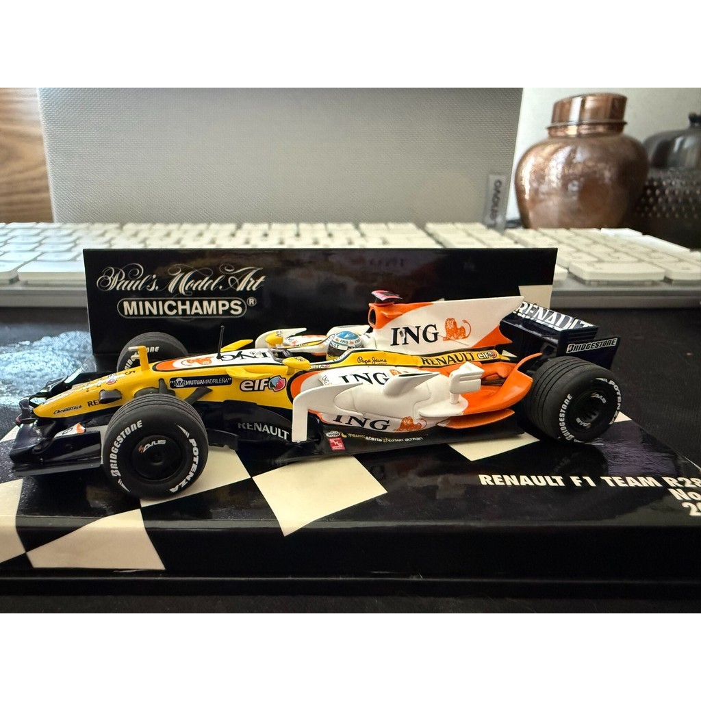 [Orphan] มินิตัด 1/43 F1 Renault Fleet Renault R28 Ah