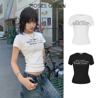 MOSESQUEEN กระโปรงเชิ๊ตสำหรับผู้หญิงสไตล์เกาหลี พิมพ์ลายตัวอักษรสีขาว ไหล่มาตรฐาน สไตล์เรียบหรูกะทัดรัด แมทช์ได้หลายโอกาส #63659