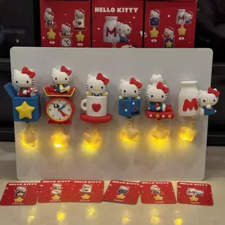 พร้อมส่ง กล่องปริศนาซีรีส์ร้านอาหารย้อนยุค Hello Kitty | การปรับแต่งของขวัญสติ๊กเกอร์ติดตู้เย็นเรืองแสงดาว