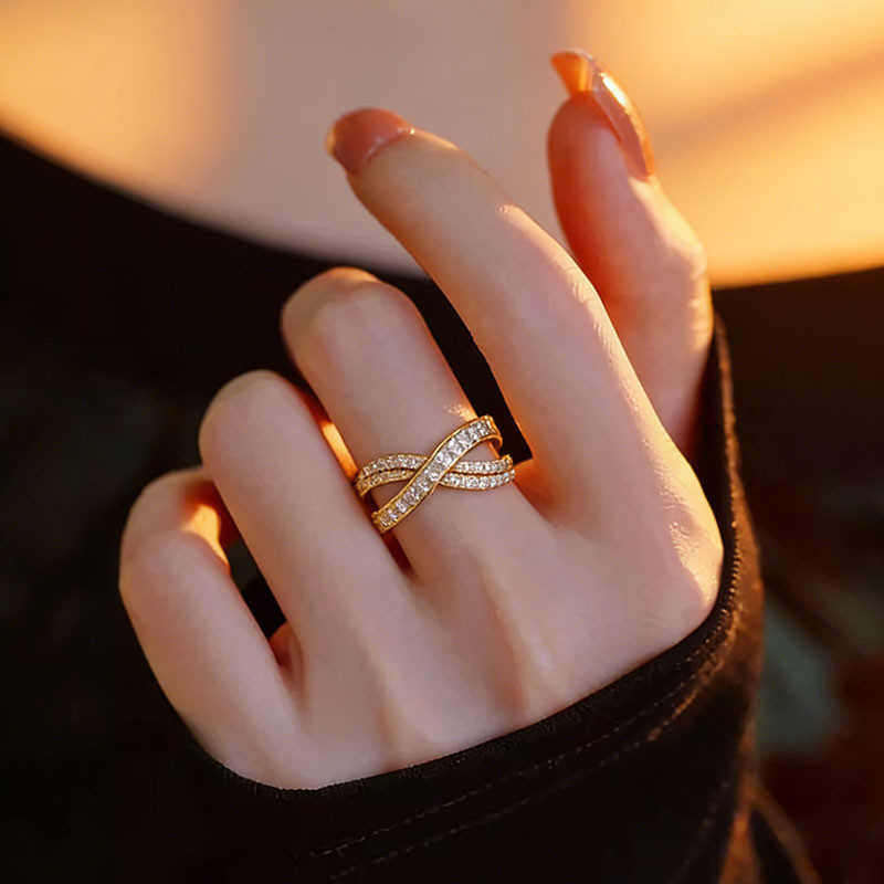 สินค้าใหม่อินเทรนด์ประณีตเพชร-Studded Cross เปิดแหวนปรับ High-End All-Match หรูหรา Cool สไตล์แหวนเครื่องประดับ
