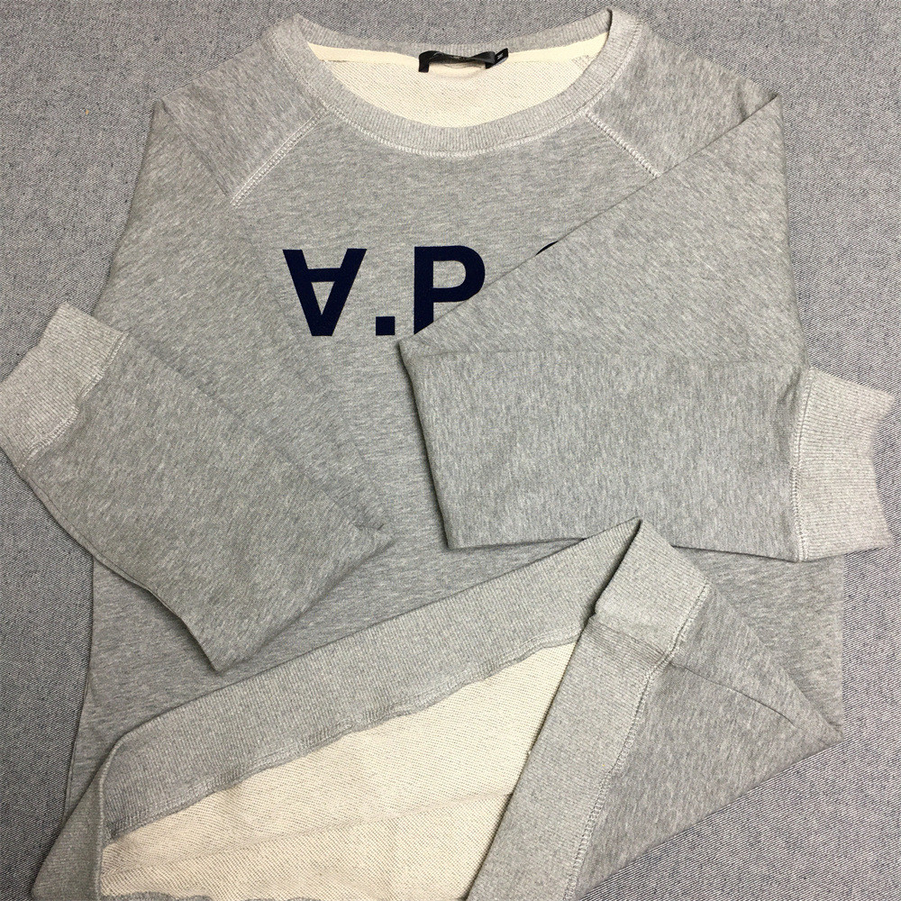 APC สไตล์ใหม่แฟชั่นอินเทรนด์ Casual ผ้าฝ้าย 100% ap สไตล์ Flocking รอบคอผู้ชายผู้หญิงเสื้อกันหนาว