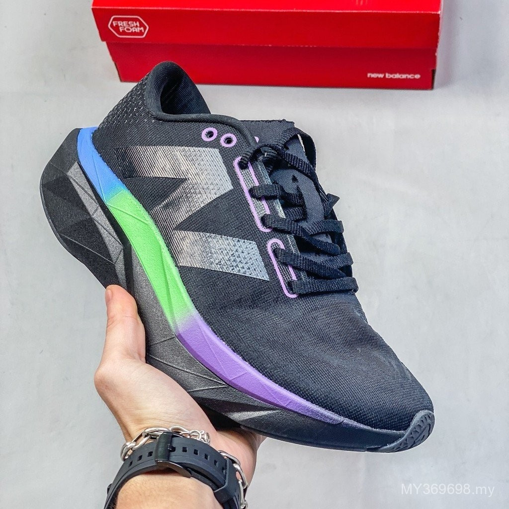FuelCell SuperComp Elite v4 รองเท้าวิ่งกันลื่นระบายอากาศสําหรับการใช้งานกลางแจ้ง ขนาด unisex - DRC7 