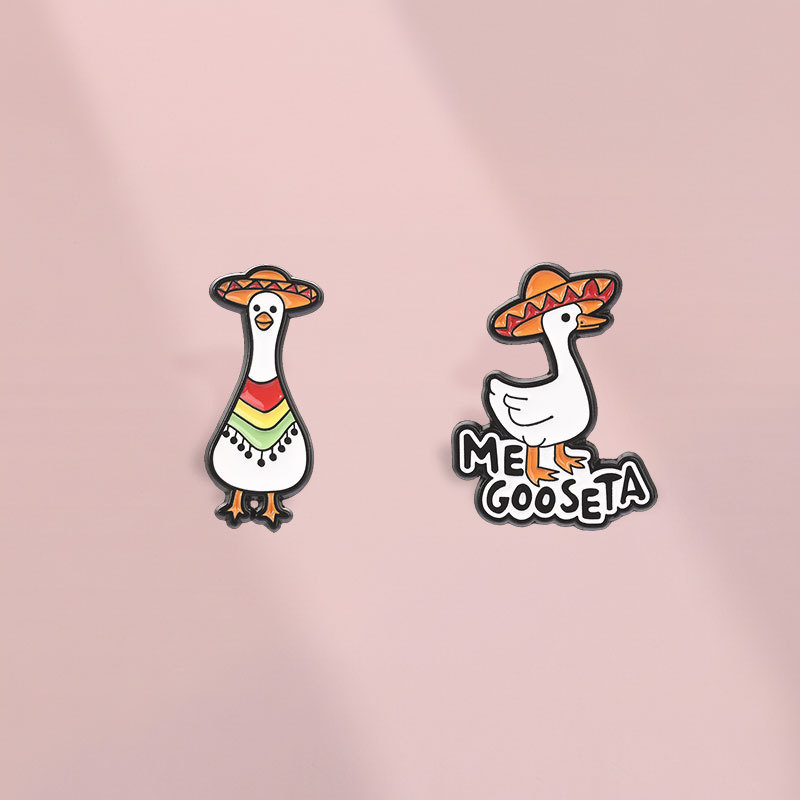 Mexigoose เคลือบ Badge ตลกเม็กซิกัน Goose เข็มกลัด Me Gooseta  Pun กระเป๋าเป้สะพายหลังเสื้อผ้าอุปกรณ์เสริมของขวัญสําหรับเพื่อน