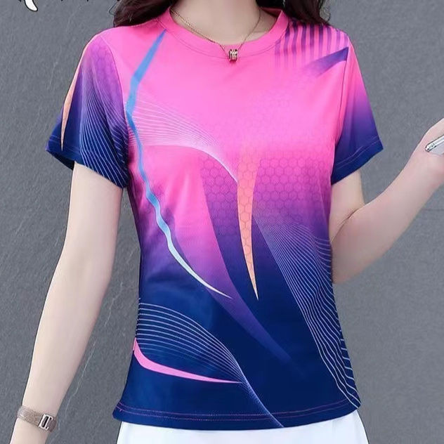 2026 ฤดูร้อนใหม่ผู้หญิงวิ่งสบายๆเสื้อยืดแบดมินตันแห้งเร็วระบายอากาศลูกเรือคอกีฬาพิมพ์เสื้อแขนสั้น