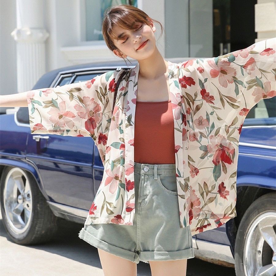 เสื้อชีฟองผู้หญิงดอกไม้บางอเนกประสงค์นางฟ้า雪衫女碎花款时尚百搭小仙女上衣短款肩外套宽松宽松防晒衣TXT042801