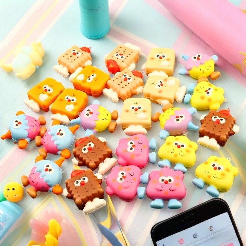 Sugar squishy จุ่มคุ้กกี้ ไซส์ยัก ของเล่น ของเล่นบีบอัด สุ่มบีบได้ คลายเครียด 12 ชิ้น ด้วยพวงกุญแ