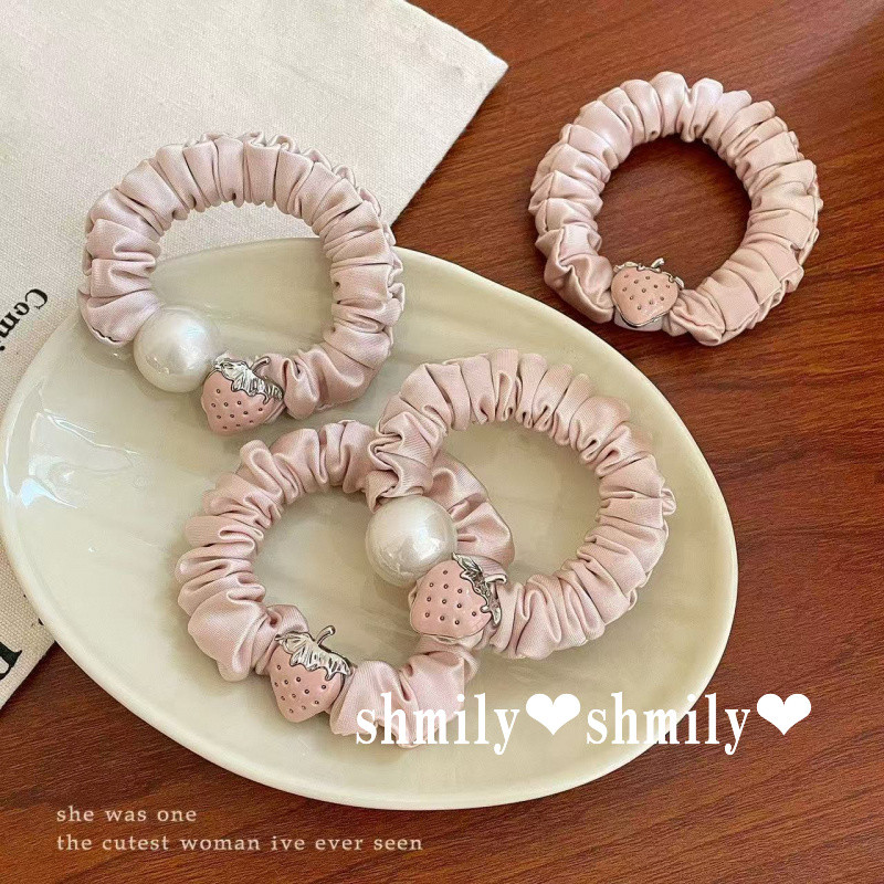 สตรอเบอร์รี่หวาน Scrunchy กิ๊บติดผมซาตินจีบไม่มีรอยต่อ Classy Head Tie