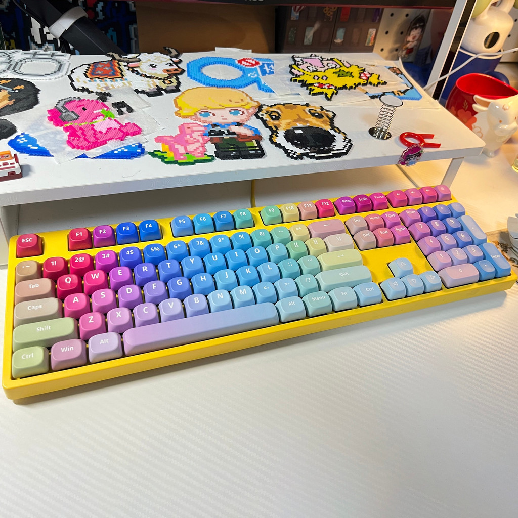 สีอ่อน MOA Profle Keycaps 121 คีย์ห้าด้าน Dye Sub PBT Keycaps สําหรับคีย์บอร์ดแบบกลไก
