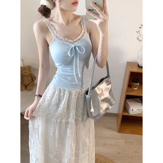Vogue🌟พร้อมส่ง🌟 เสื้อสายเดี่ยว แต่งสายลูกไม้ และช่วงอกแต่งโบว์ทรงสวย มีฟองน้ำ (FY6209)