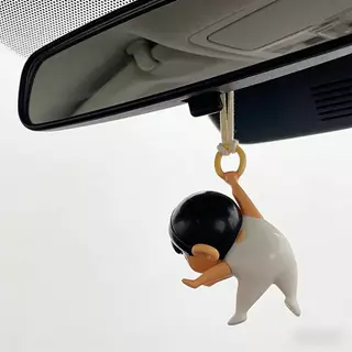 Ballet Crayon Shin-Chan จี้รถ กระจกมองหลัง จี้รถ อุปกรณ์ตกแต่งภายในรถยนต์ที่สร้างสรรค์