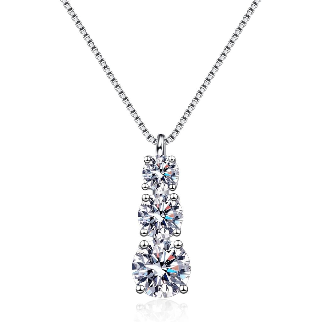 สร้อยคอ Moissanite อินเทรนด์สําหรับผู้หญิง 1-1.8ct TW Dazzling Moissanite Diamond บนโซ่เงินสเตอร์ลิง