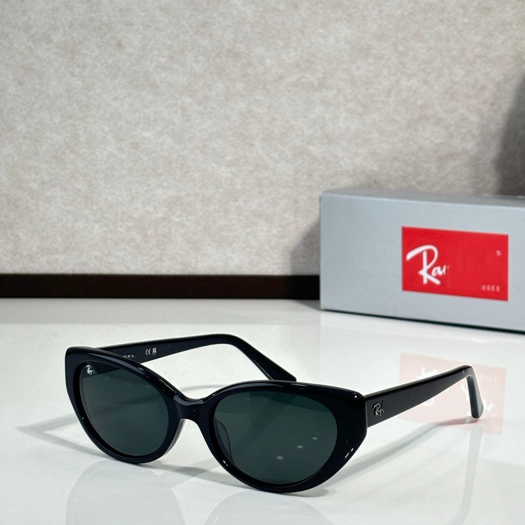 แว่นกันแดดสไตล์ใหม่ผู้หญิงป้องกันรังสีอัลตราไวโอเลต Slimmer ดูแว่นกันแดด RB4457D