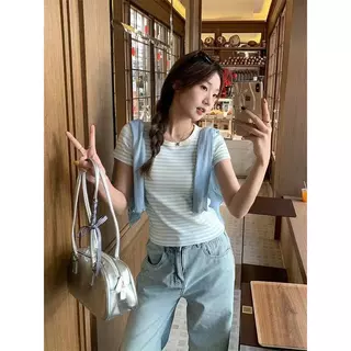UMISO ส่งไวจากไทย เสื้อยืดลายทางแฟชั่นเกาหลี เนื้อผ้านุ่ม ใส่สบาย แมทช์กับทุกลุค
