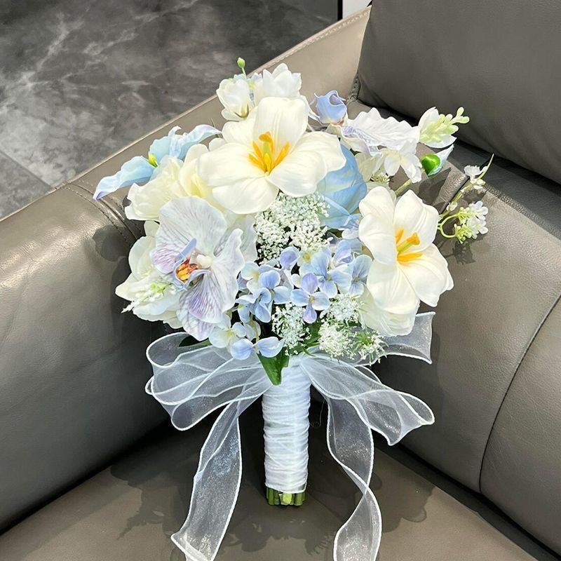 创意七夕订婚明媚手捧花成品仿真花送朋友闺蜜订婚结婚手捧花束Hand-held Bouquet of Artificial Flowers26.5.5