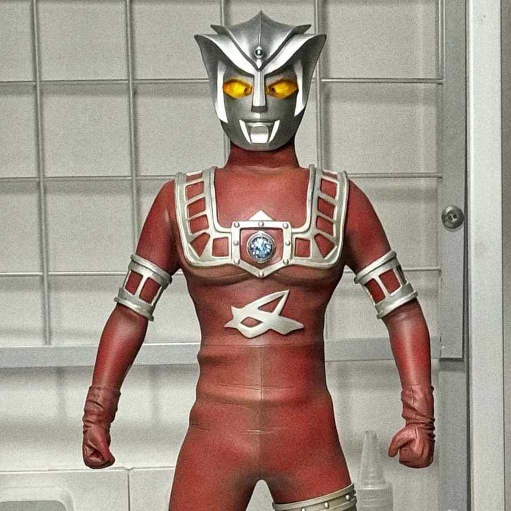 George Astera Ultraman Ultraman White Mask GK XP Scale No Repair White Model Ultraman gk
