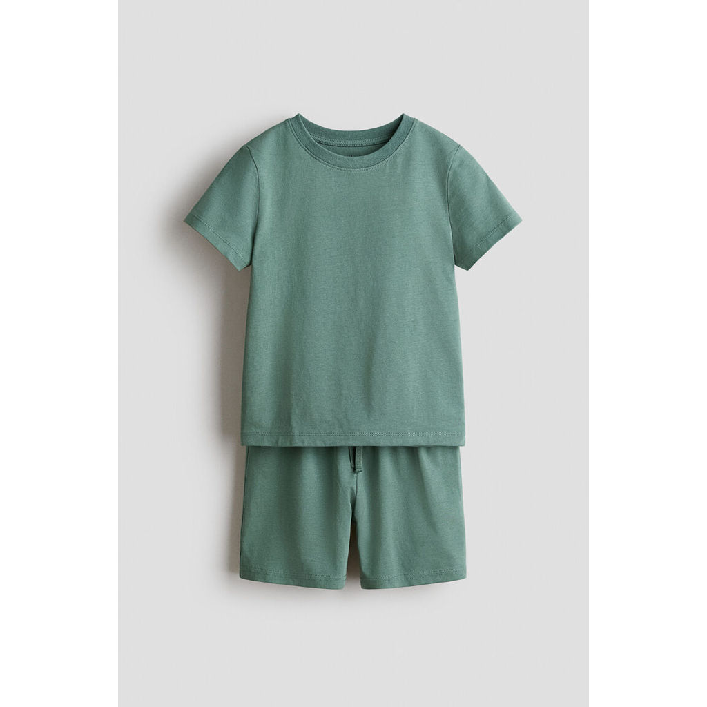 H&M(เอชแอนด์เอ็ม) ชุดเสื้อยืดและกางเกงขาสั้น 2 ชิ้น เด็กผู้ชาย 1308140_2