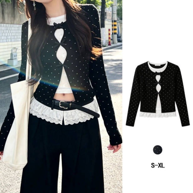 เสื้อยืดแขนยาวสองชิ้น สีดำ มีลวดลายจุด