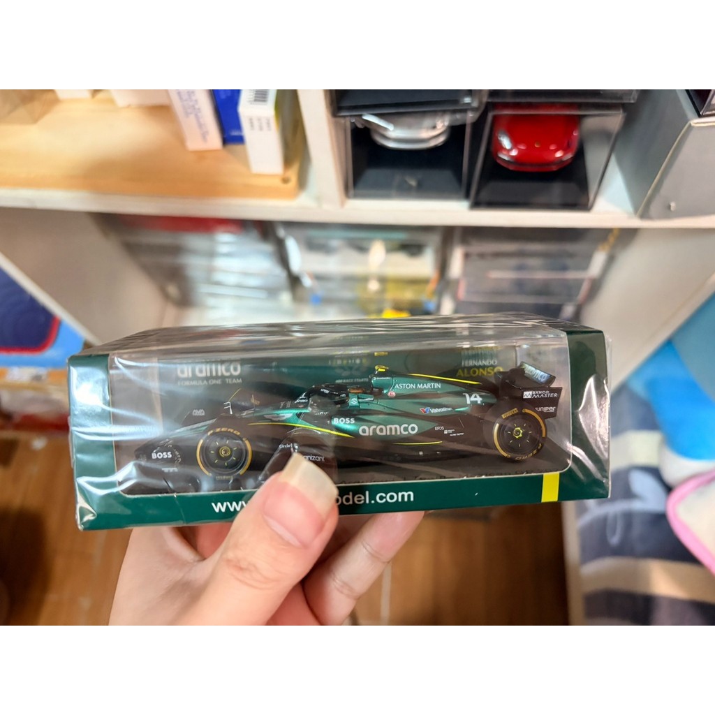 [ใหม่ในเดือนพฤษภาคม] [โมเดลรถ Alonzo ใหม่เอี่ยม] SPARK 1/43 Scale Resin Car Model F1 Aston Martin Fl